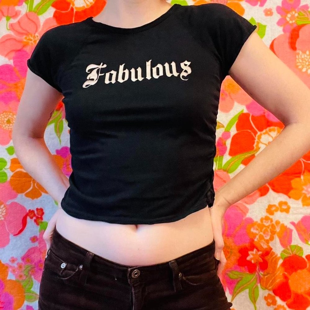 American Vintage Black 'Fabulous' Logo Cropped Tee